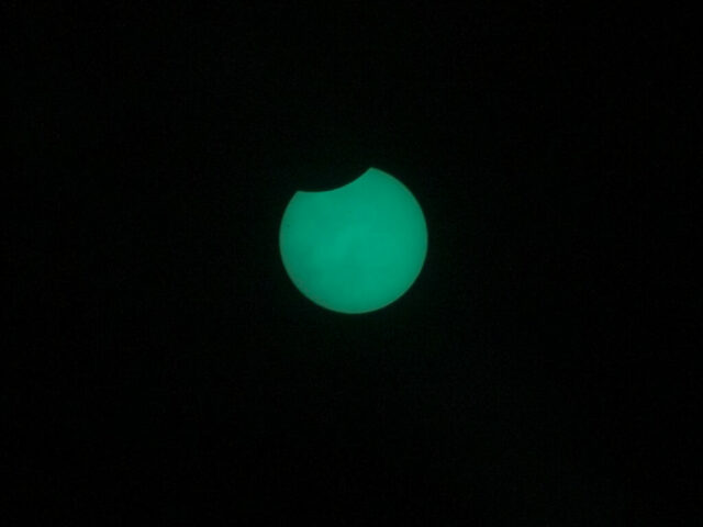 Eclipse Partielle de Soleil